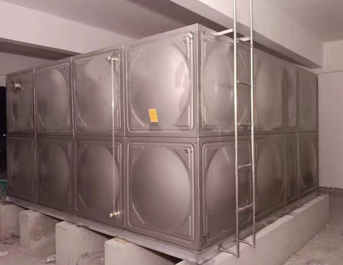 不锈钢消防水箱采用冲压球面板焊接的优势