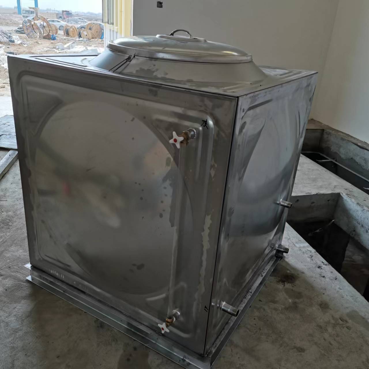 黄岛12立方不锈钢保温水箱